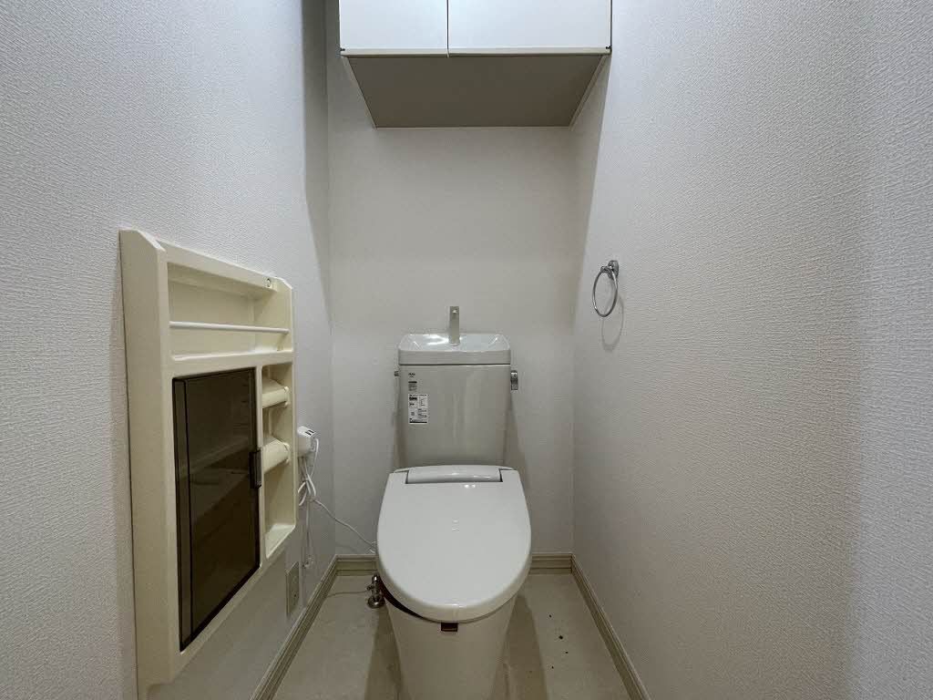 トイレ　トイレ