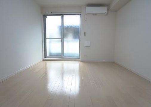 居室・リビング　「南向きのお部屋です」