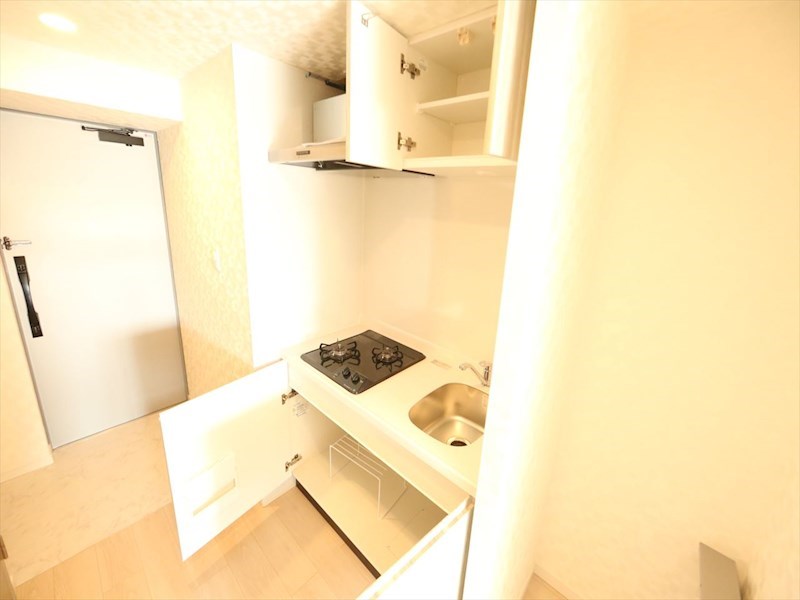 キッチン　システムキッチン（ガス2口コンロ付）