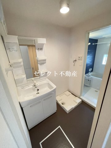 洗面設備　【エスポワール・ジェルメ　II】使いやすい洗面所です