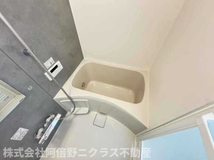 バス・シャワールーム　内装は別部屋の参考写真です。