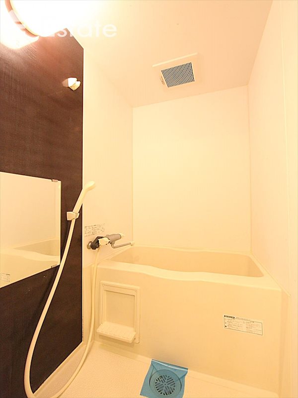 バス・シャワールーム　バスルーム