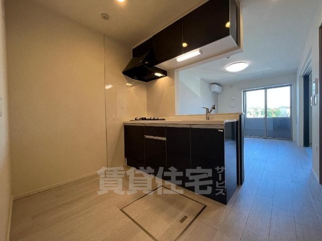 キッチン　色合いは異なる場合があります（イメージ）