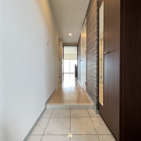 玄関　同仕様のタイプです