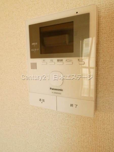 セキュリティ　安心のＴＶモニターホン完備です。