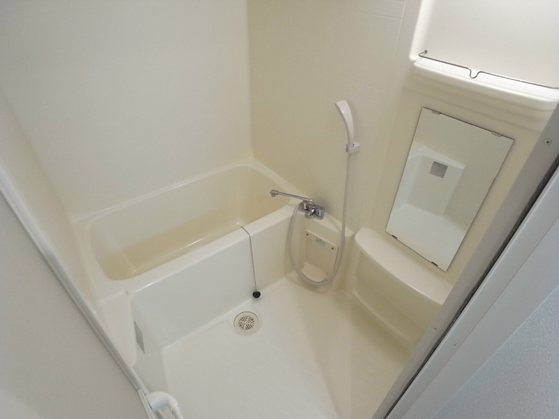 バス・シャワールーム　清潔感のあるキレイなバスルームです＾＾