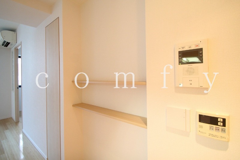 セキュリティ　モニター付きインターホン