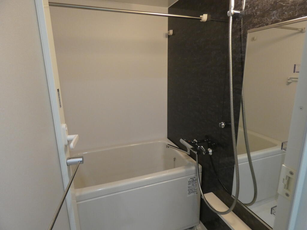 バス・シャワールーム　別号室のお部屋です。