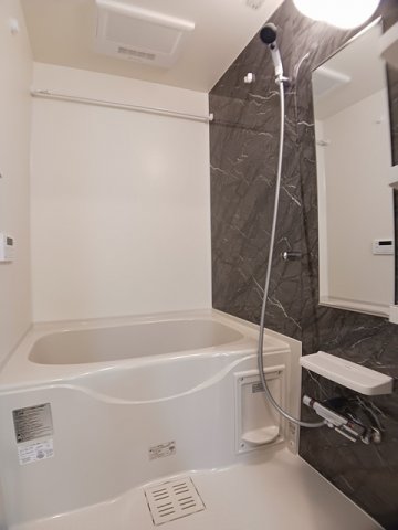 バス・シャワールーム　日々の疲れを癒すお風呂付です