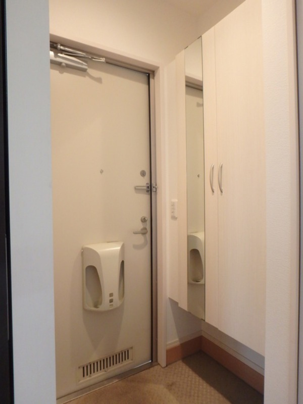 玄関　図面と現状に相違がある場合には現状を優先