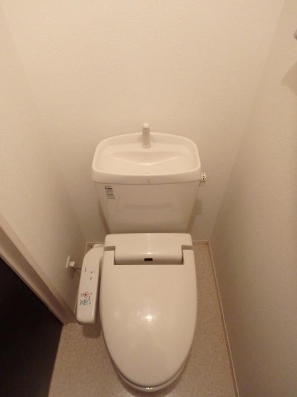 トイレ　図面と現状に相違がある場合には現状を優先