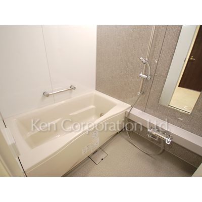 バス・シャワールーム　同タイプ24階のお部屋を撮影。仕様が異なることがあります。