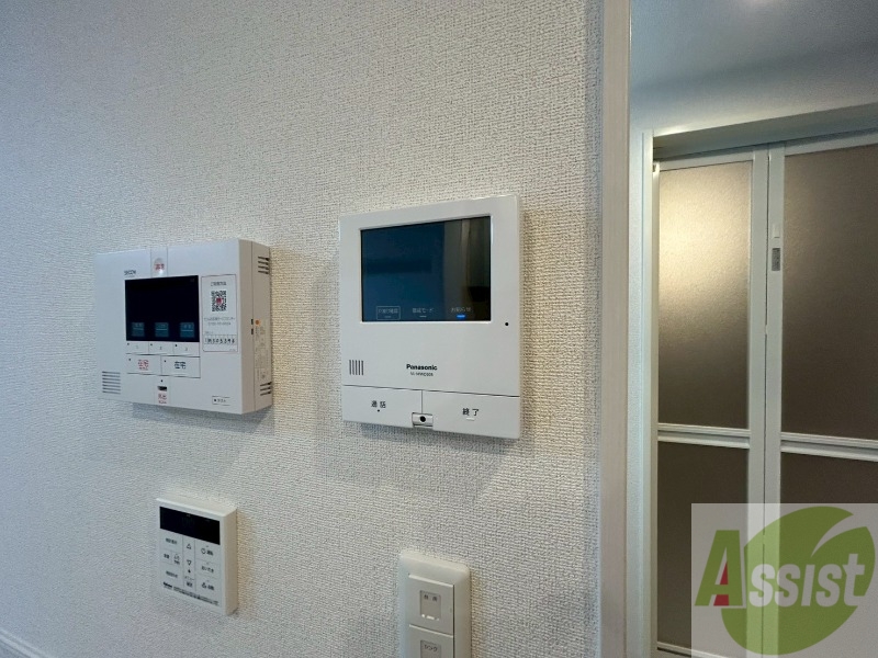 セキュリティ　ＴＶモニター付インターホンです。来客者の顔が見えるので安心！