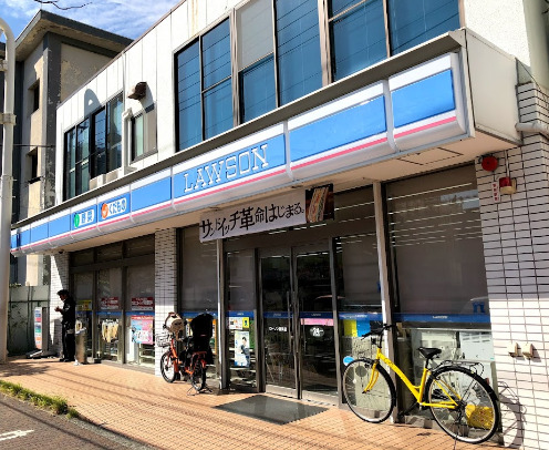コンビニ　ローソン 追浜店（コンビニ）まで927m