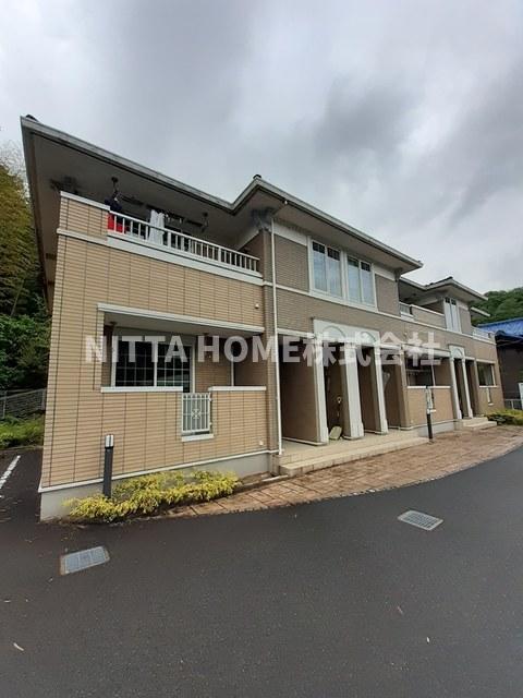 エントランス　清潔感のあるエントランスです(^^♪