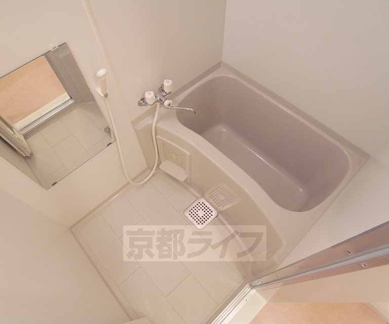 バス・シャワールーム　浴槽もきれいですよ！