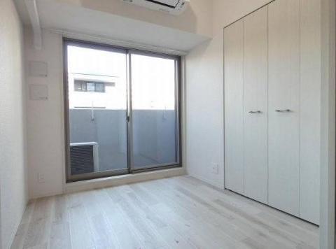 居室・リビング　室内