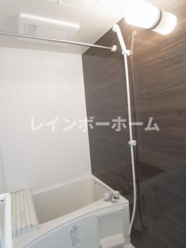 バス・シャワールーム　きれいなお風呂です