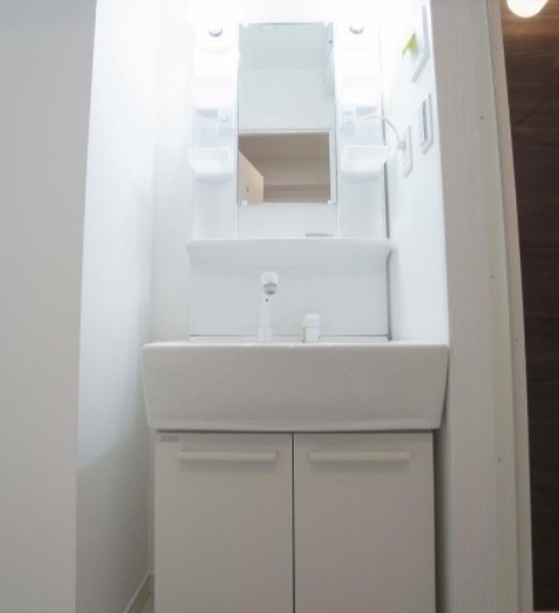 洗面設備　スペースが確保できる洗面所です