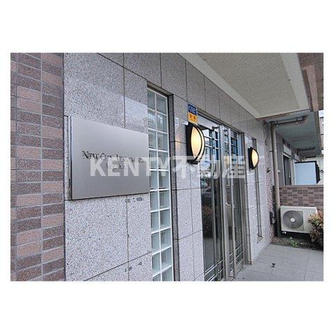 エントランス　建物の内部です