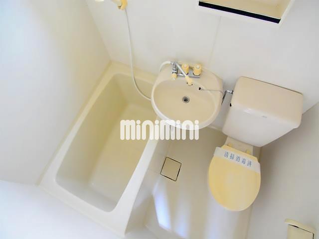 バス・シャワールーム　ユニットバスなのでお手入れらくらく