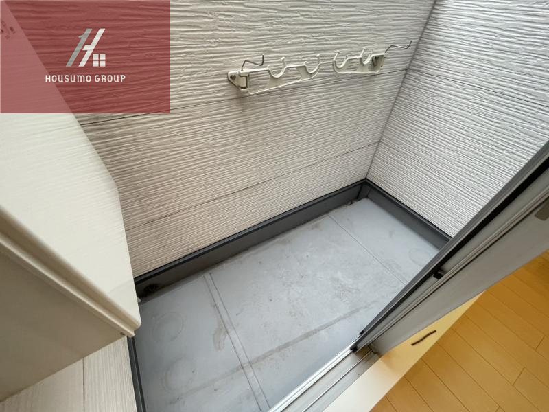 バルコニー　開放的で明るい空間を演出してくれるバルコニーです