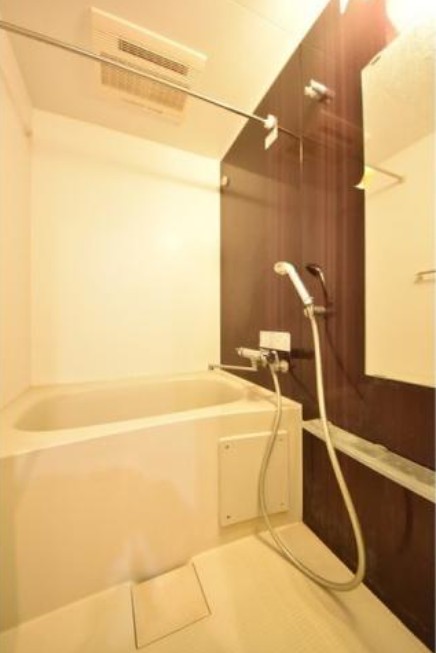 バス・シャワールーム　★浴室乾燥機付きバスルーム★