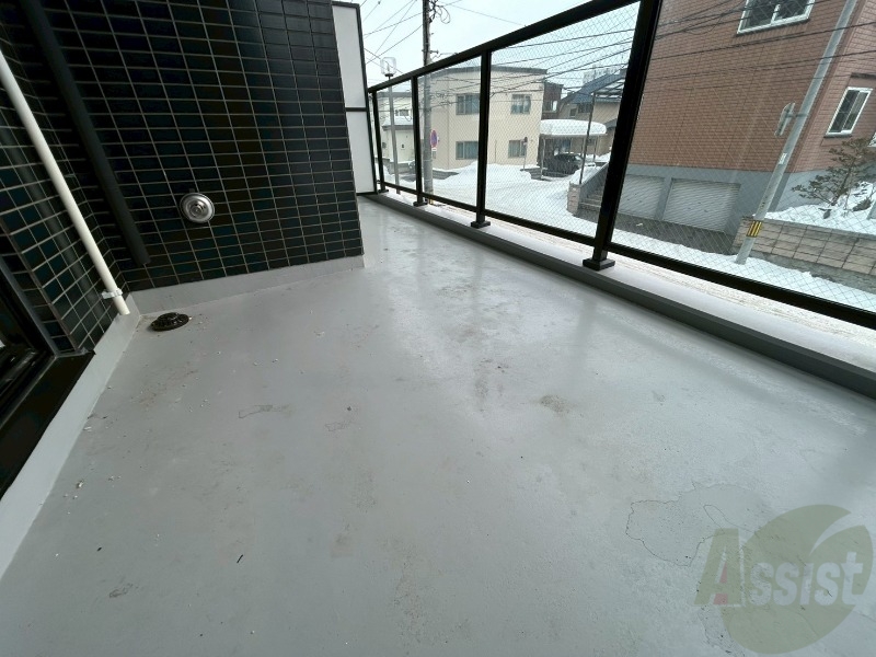 バルコニー　バルコニーが付いていますので一息ついてみてはいかがですか。