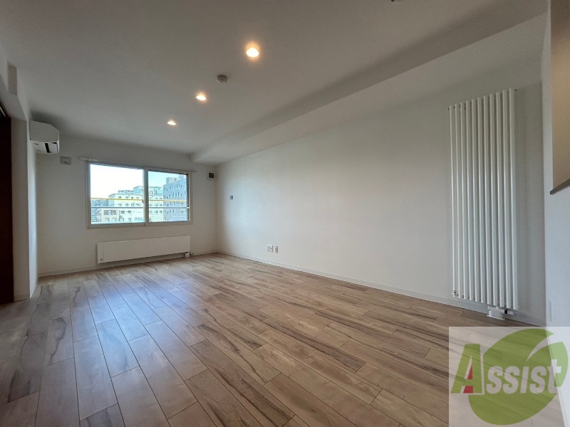 居室・リビング　広々としたリビングですね。使い勝手がよさそうですね！