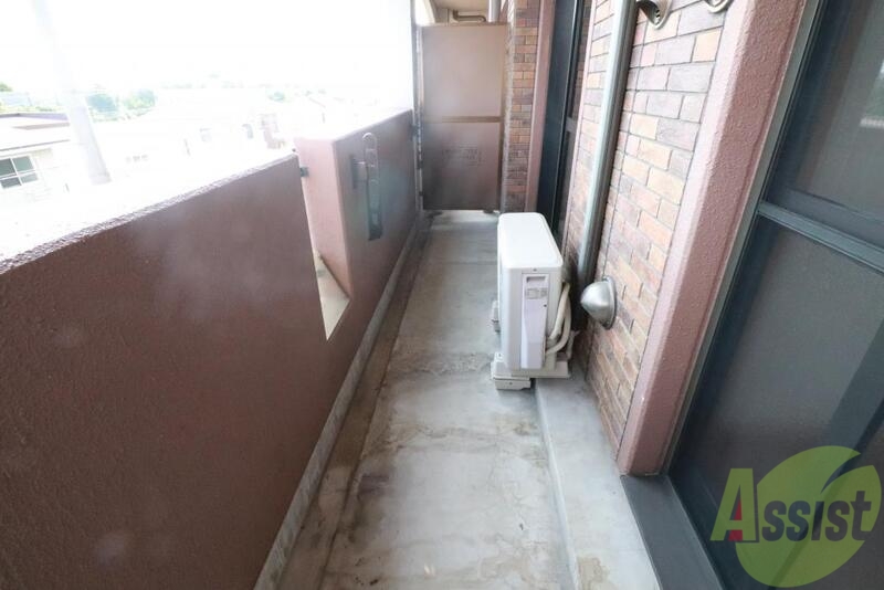 バルコニー　天気のいい日は気持ちが良いですよ