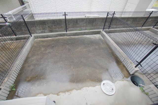 バルコニー　庭