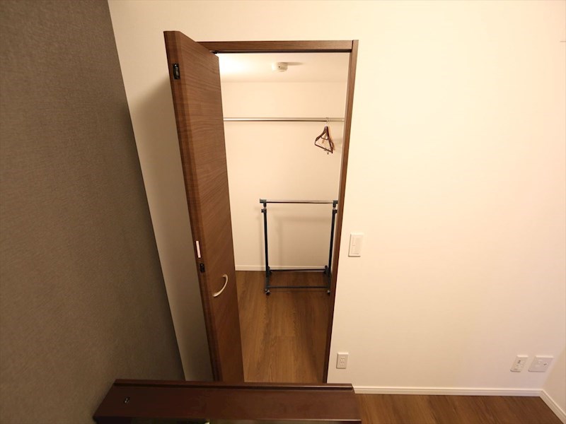 収納　ウォークインクローゼット（収納充実してます）