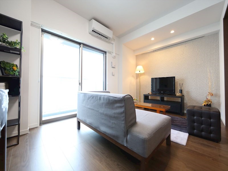 バルコニー　ＬＤＫ14.2帖　システムキッチン　エアコン付　バルコニー