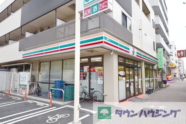 コンビニ　セブンイレブン板橋高島平1丁目店（コンビニ）まで730m