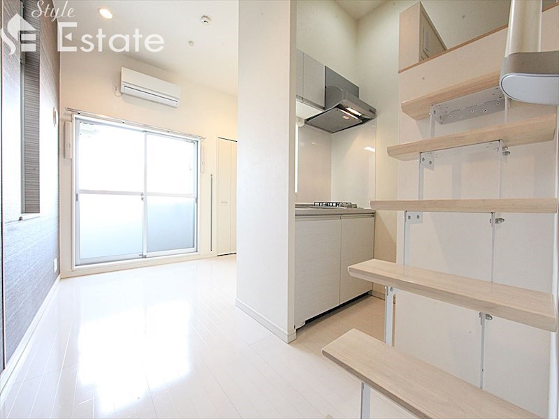 居室・リビング　内装