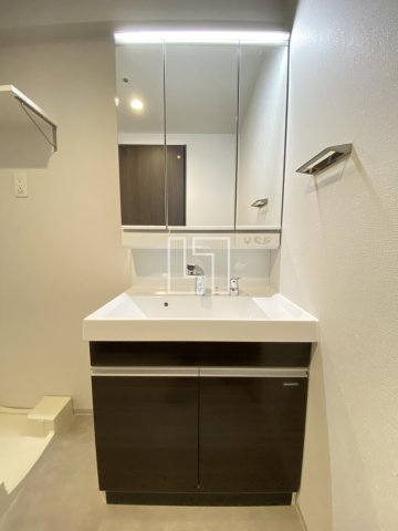 洗面設備　DAIYA STORK阿波座　独立洗面化粧台