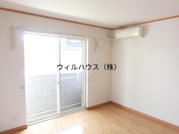 その他部屋・スペース　明るい洋室！