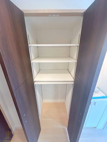 収納　プレサンス梅田北デイズ