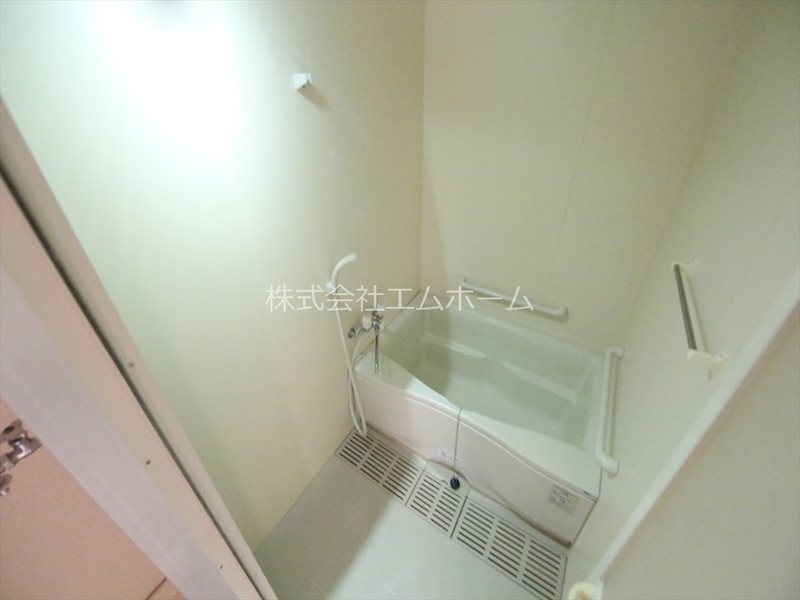 バス・シャワールーム　バスルーム