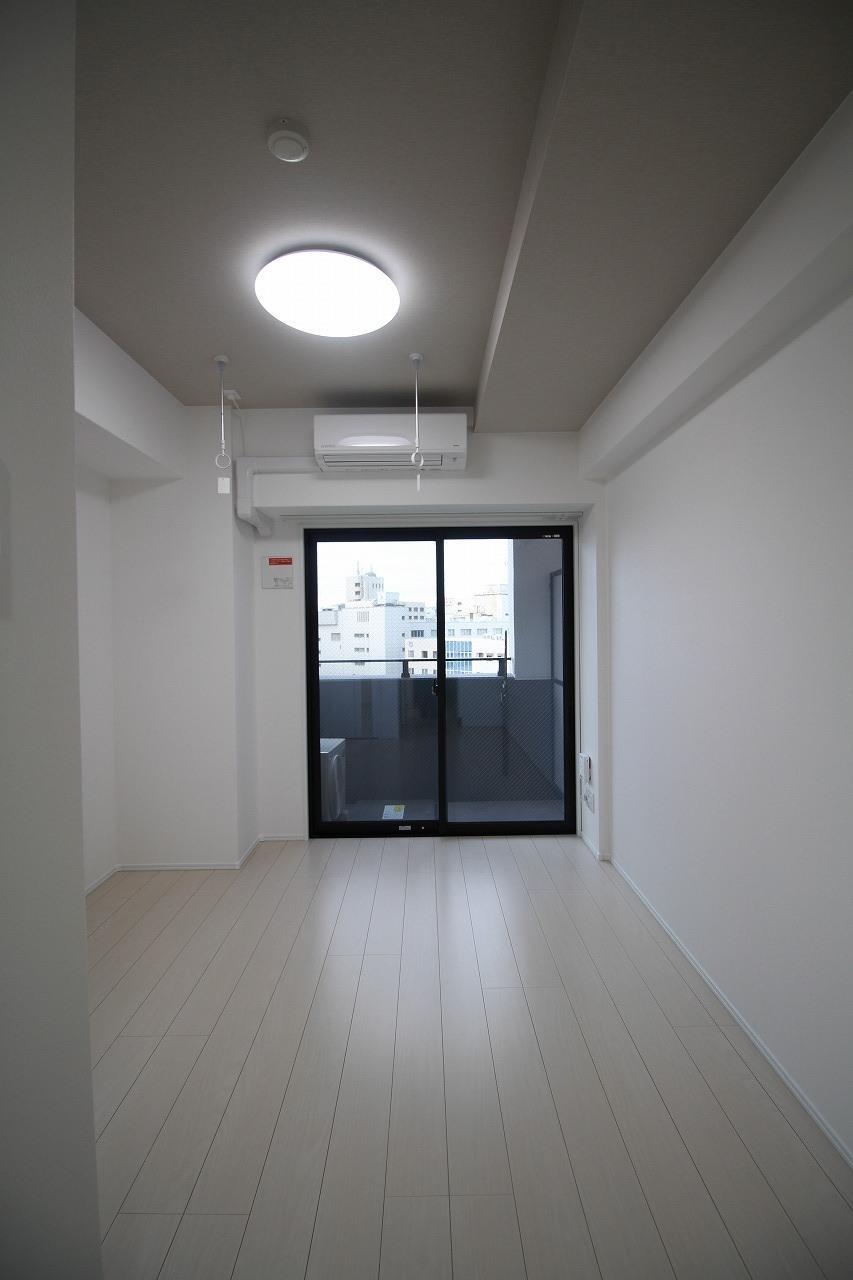 居室・リビング　別室内装写真