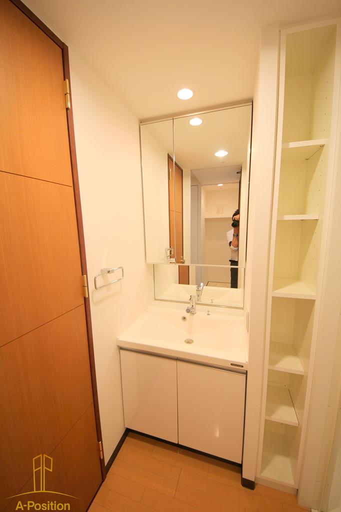 洗面設備　コンソラーレ土佐堀