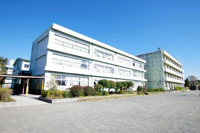 小学校　厚木市立厚木第二小学校（小学校）まで745m