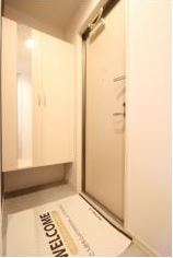 玄関　同型シリーズの写真になります。