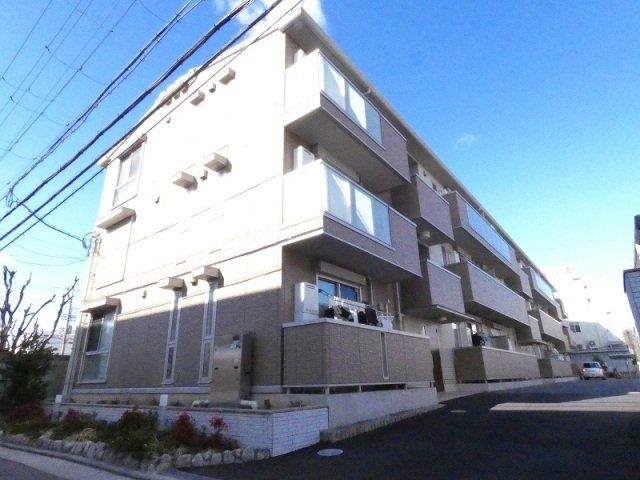 建物外観　ソレイユ八尾