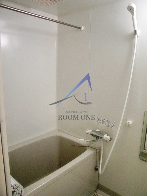 バス・シャワールーム　お風呂です。