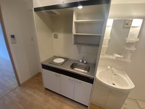 キッチン　※別部屋の写真です