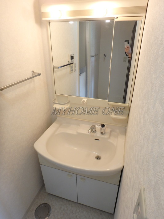 洗面設備　独立洗面台