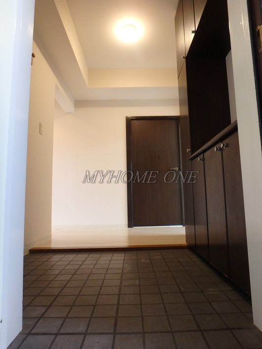 玄関　玄関ホール