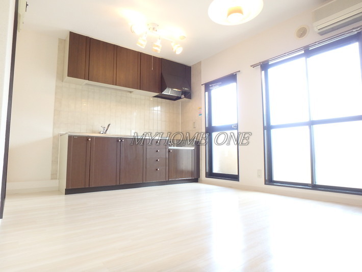 居室・リビング　リビング