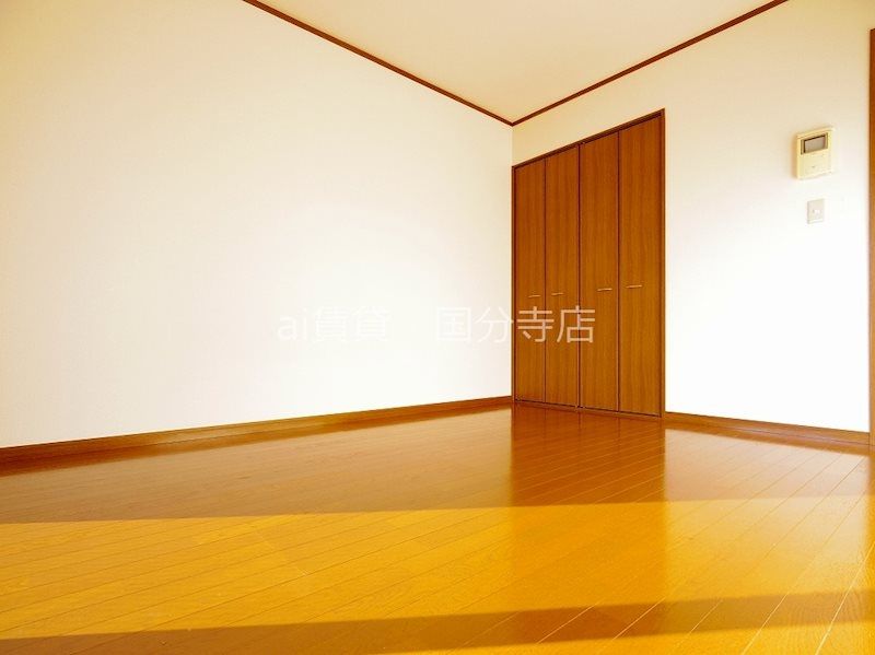 居室・リビング　※別号室写真です